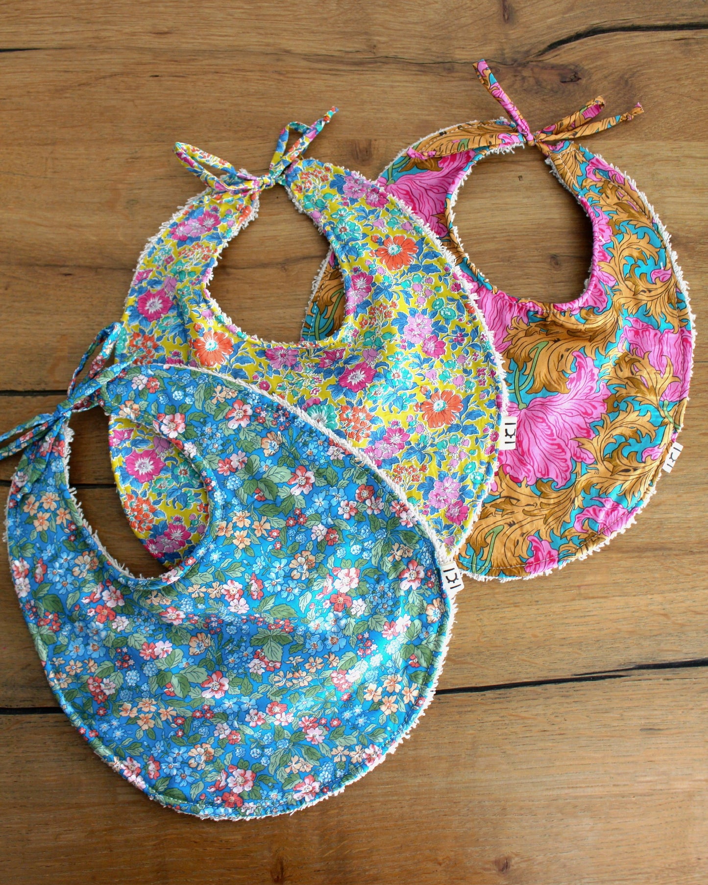 Babero Liberty Clare Rich