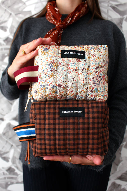 Neceser Cuadrado Liberty Estrellas Marrón