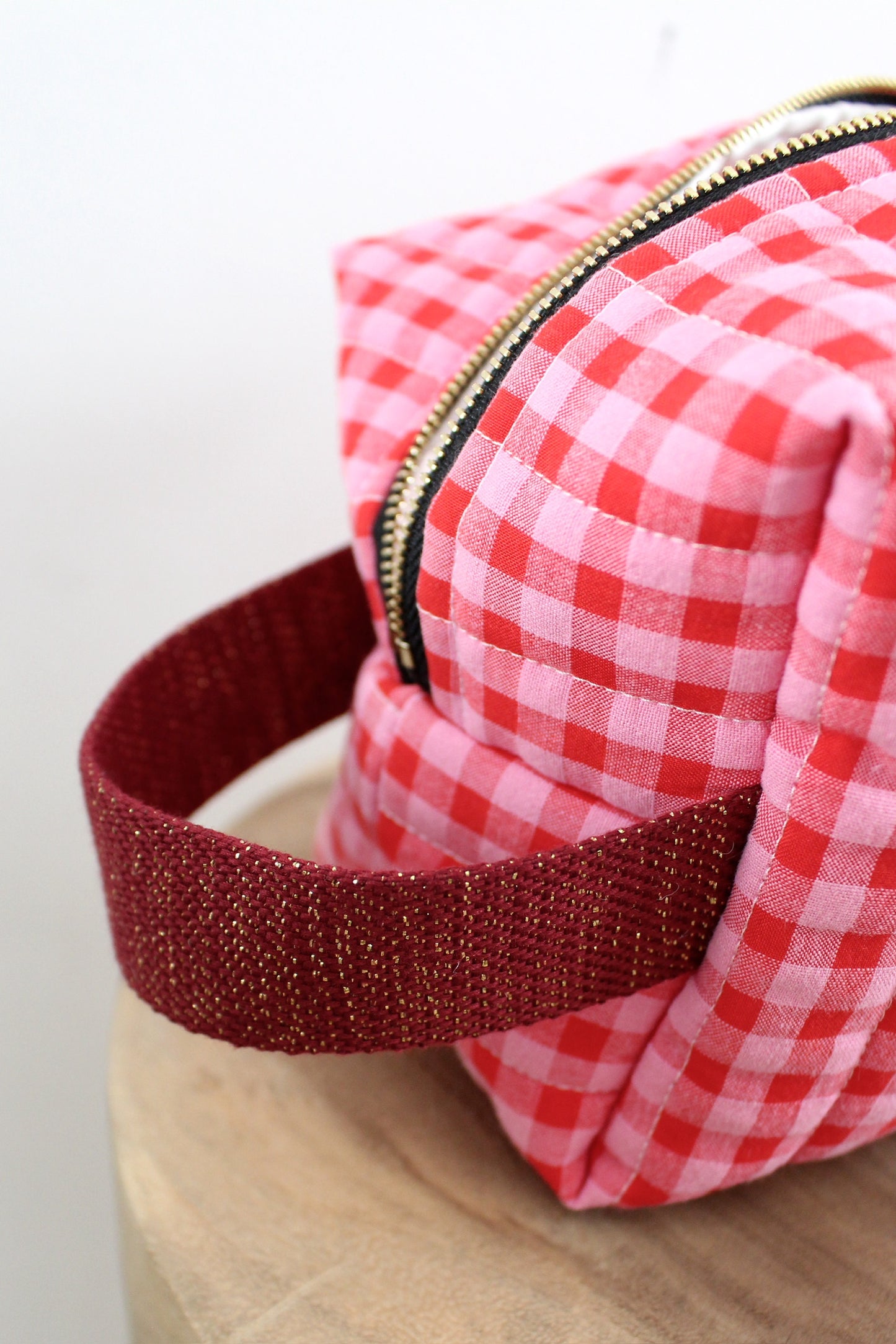 Neceser Cuadrado Vichy Rojo y Rosa