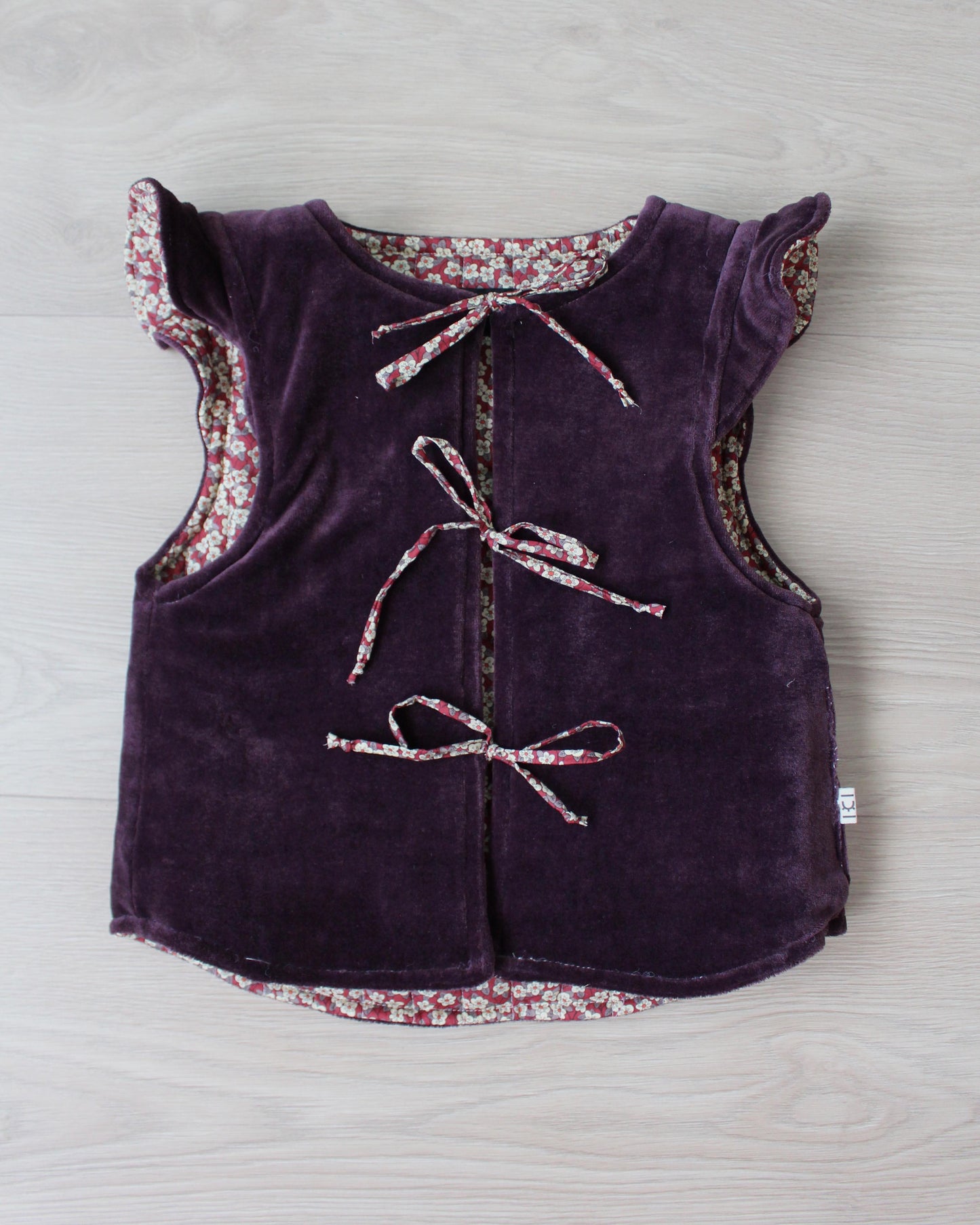 Chaleco Niña Liberty Ffion Rojo y Terciopelo