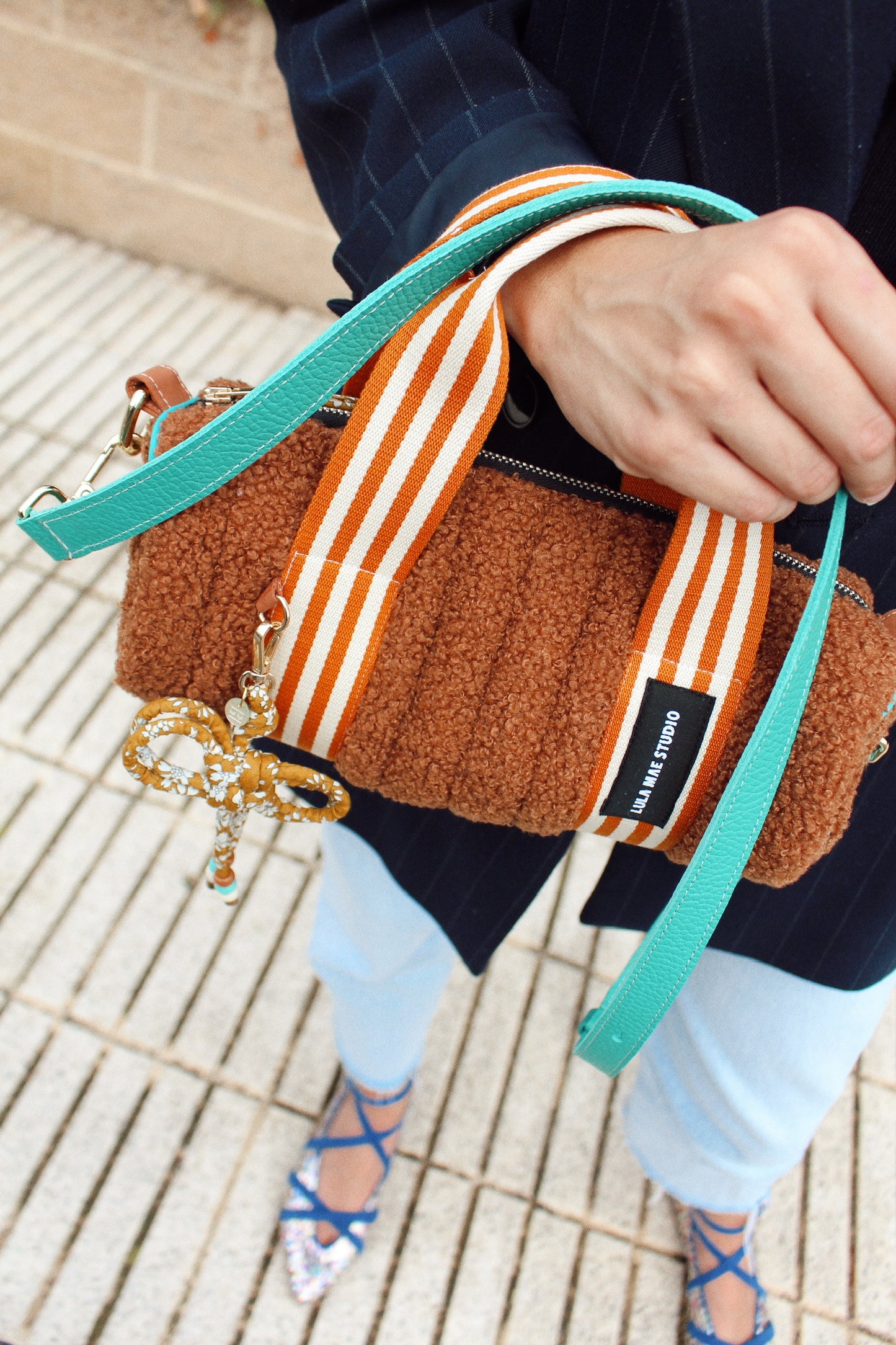 Correa Bandolera en piel Turquesa Multiposición