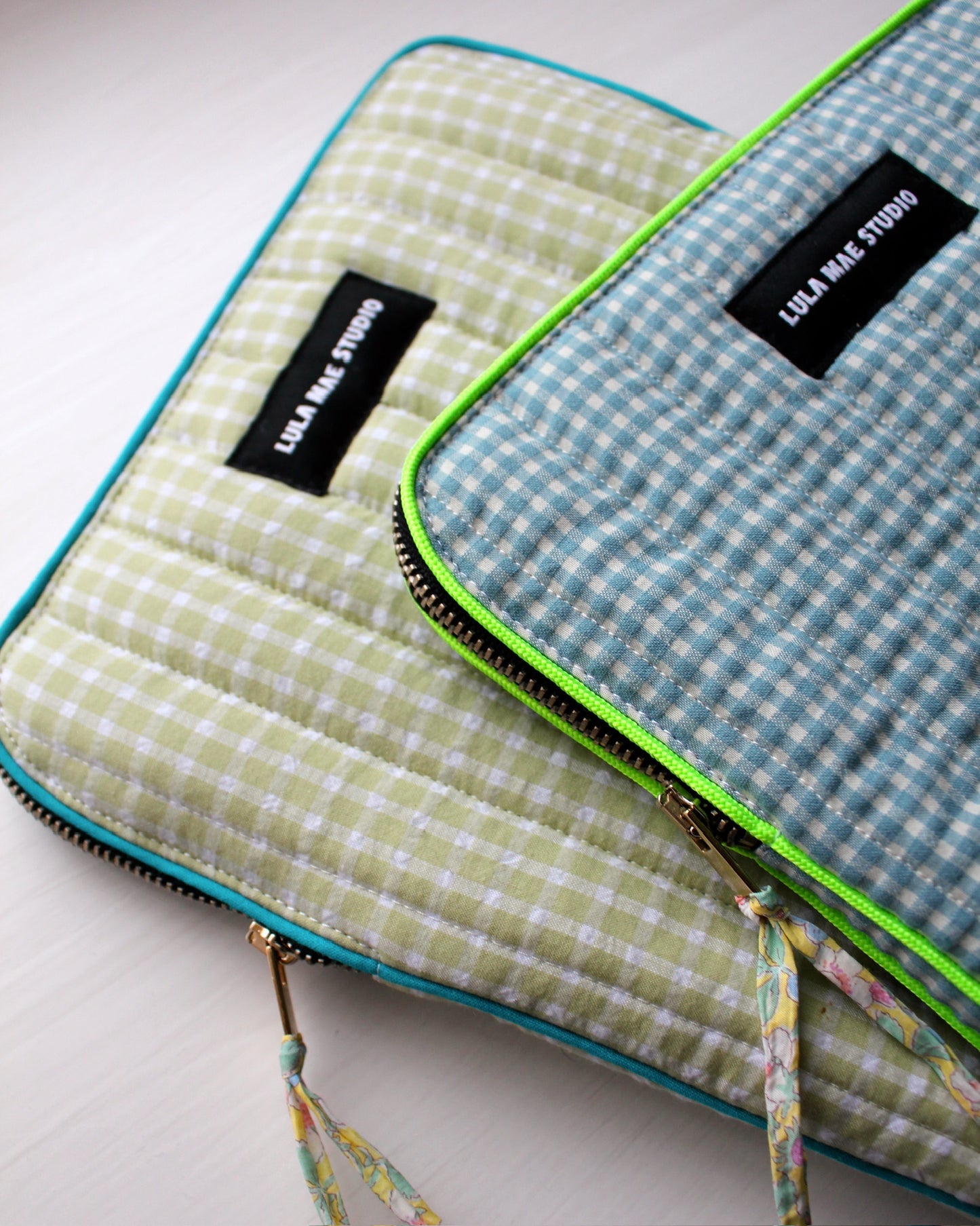 Funda Tablet Verde Manzana